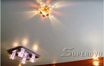Натяжной потолок в спальню белый глянец одноуровневый от 7 кв.м в Барановичах 